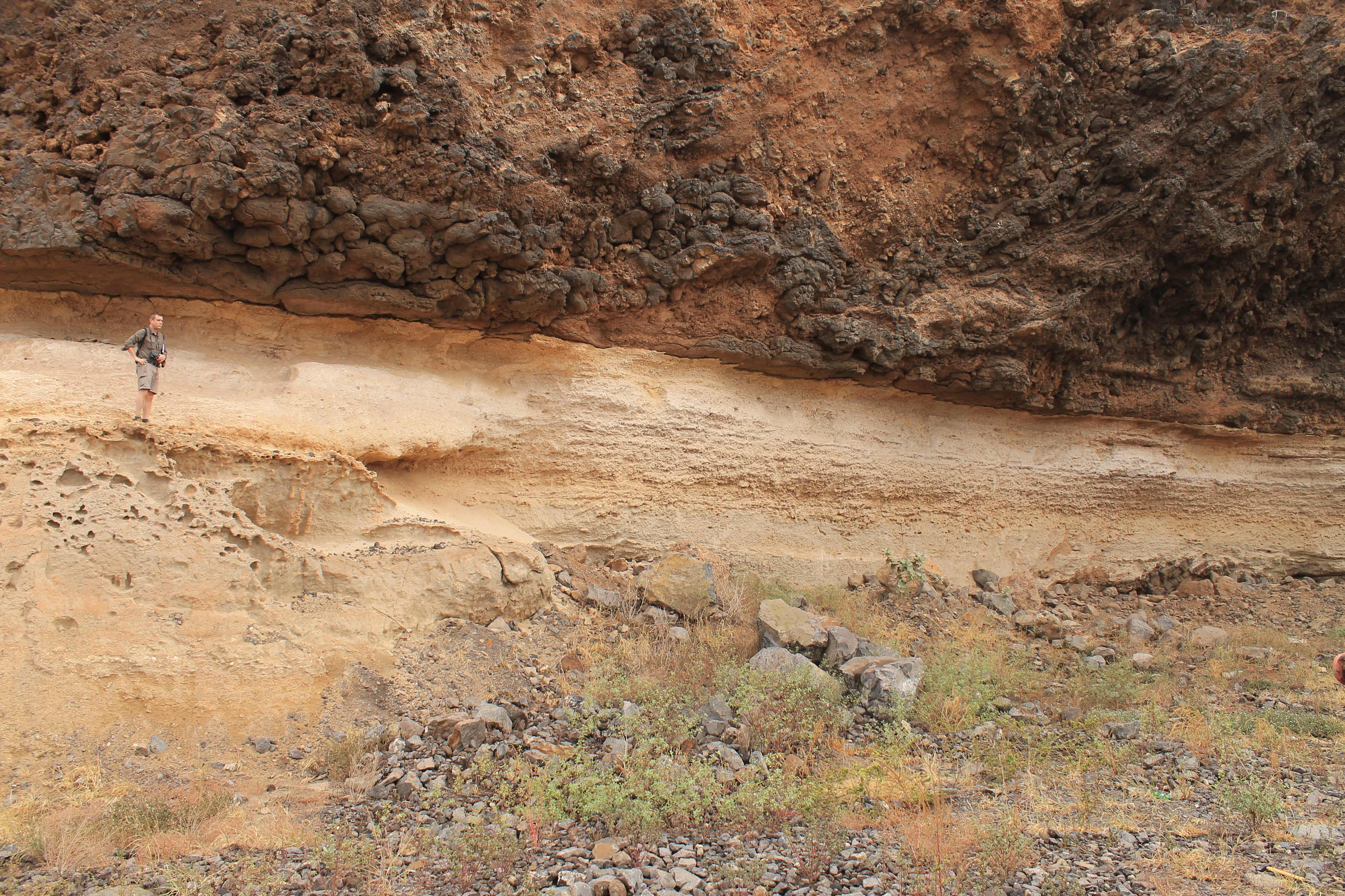 Unconformity-on-top-of-rodolithe-Darwin-layer_2