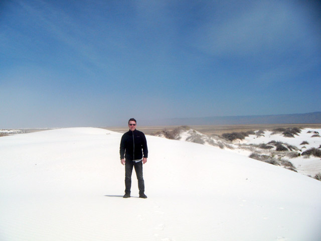 b-White-gypsum-sands-dune-field